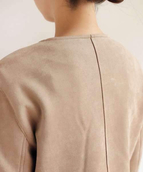 andme(アンドミー)の「フェイクスエードノーカラーライダースジャケット(ブルゾン・レディース・グレー系その他/ブラウン系その他/スミクロ/アイボリー・M/L)」の7枚目の写真