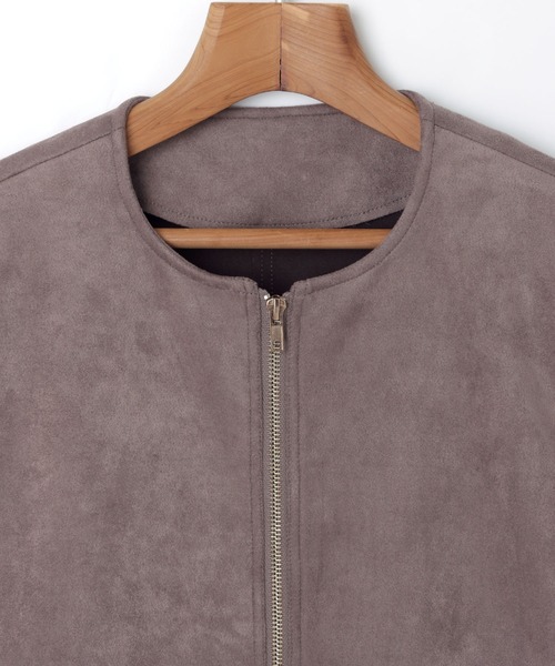 andme(アンドミー)の「フェイクスエードノーカラーライダースジャケット(ブルゾン・レディース・グレー系その他/ブラウン系その他/スミクロ/アイボリー・M/L)」の15枚目の写真