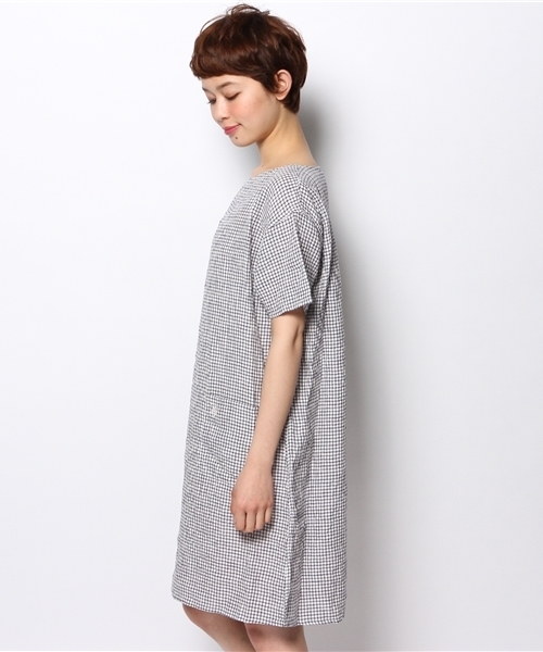 fennica(フェニカ)の「ORCIVAL / 2ポケットリネンワンピース(ワンピース・レディース・ネイビー・1)」の3枚目の写真