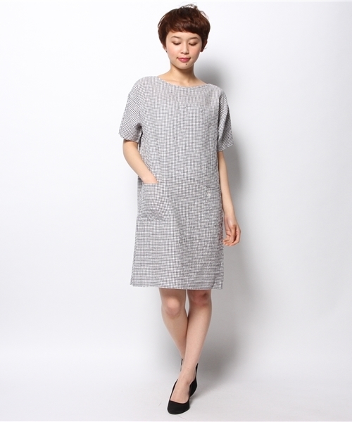 fennica(フェニカ)の「ORCIVAL / 2ポケットリネンワンピース(ワンピース・レディース・ネイビー・1)」の5枚目の写真