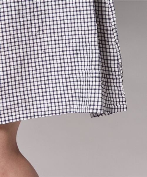 fennica(フェニカ)の「ORCIVAL / 2ポケットリネンワンピース(ワンピース・レディース・ネイビー・1)」の9枚目の写真