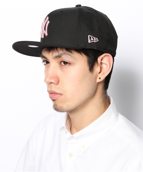 NEW ERA(ニューエラ)の「WEGO/59FIFTY NY YANKEES(キャップ・メンズ・ライトピンク・MEDIUM/SMALL/LARGE)」の2枚目の写真