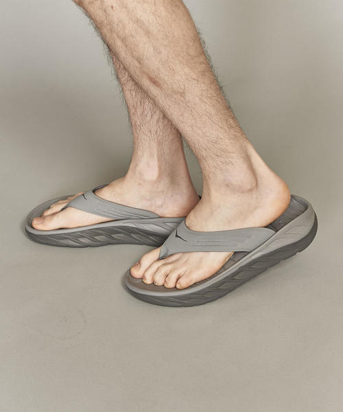 HOKA(ホカ)の「<HOKA ONE ONE> RECOVERY FLIP/サンダル ◇(サンダル・メンズ・ブラック/ダークグレー/オリーブ・10/8/11/9)」の21枚目の写真