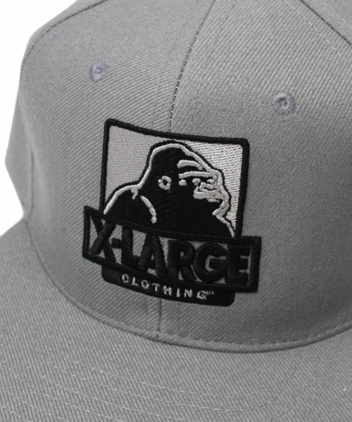 XLARGE（エクストララージ）の「OG SNAP BACK CAP（キャップ・メンズ・ブラック/グレー/ネイビー・ONE SIZE）」の7枚目の写真