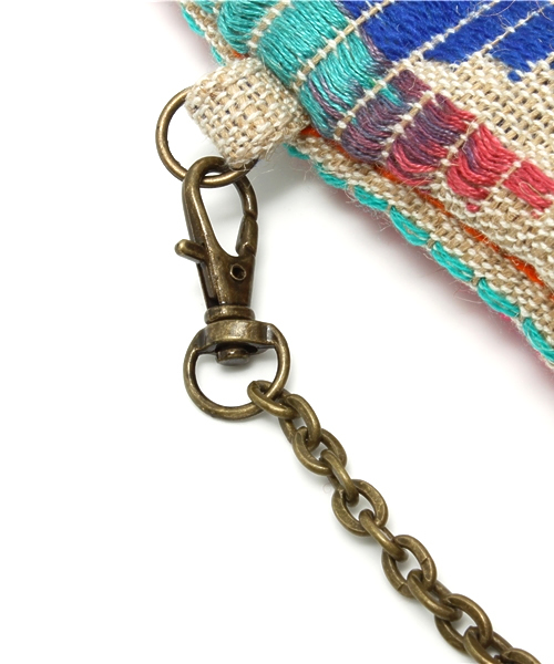 NANO universe(ナノユニバース)の「ネイティブ柄クラッチ(クラッチバッグ・レディース・ブルー/ブラック・FREE)」の4枚目の写真