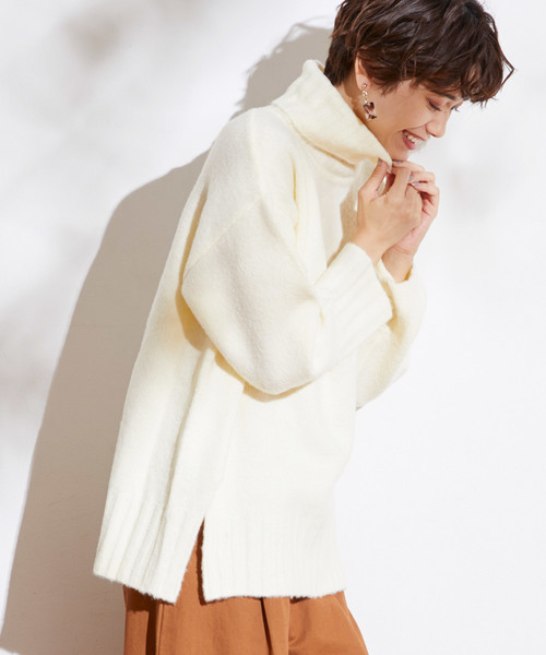 Chaco closet（チャコ クローゼット）の「タートルネックサイドスリットモチモチニット（ニット/セーター・レディース・ブラック/ベージュ/パープル/グレー/カーキ/アイボリー・FREE）」の2枚目の写真