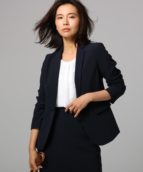 最新 営業職の女性必見 オフィスカジュアルのお手本コーデをご紹介 Zozotown