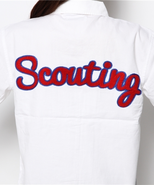 WEGO（ウィゴー）の「WEGO/バックロゴワッペンシャツ（シャツ/ブラウス・レディース・ホワイト/カーキ/インディゴブルー・FREE）」の11枚目の写真