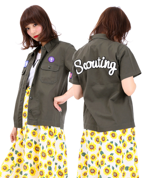 WEGO（ウィゴー）の「WEGO/バックロゴワッペンシャツ（シャツ/ブラウス・レディース・ホワイト/カーキ/インディゴブルー・FREE）」の16枚目の写真