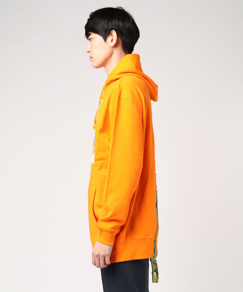 A'gem 9（エージェムナイン）の「テープ付きプルオーバーパーカー