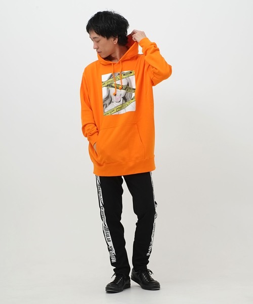 A'gem 9（エージェムナイン）の「テープ付きプルオーバーパーカー