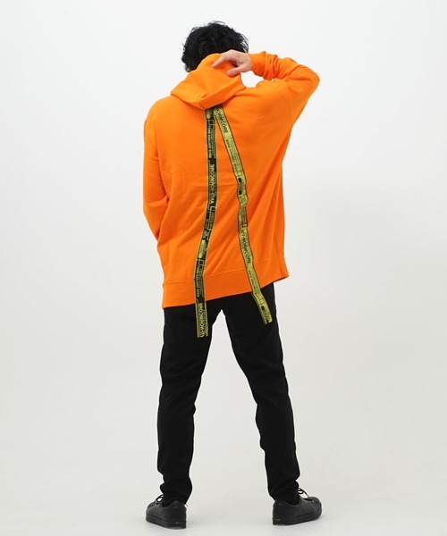 A'gem 9（エージェムナイン）の「テープ付きプルオーバーパーカー