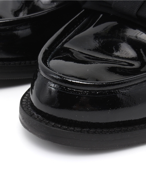 Ray BEAMS（レイビームス）の「BELLINI / ボアエナメル ローファー（ドレスシューズ・レディース・ブラック・39/38/35/37/36）」の5枚目の写真