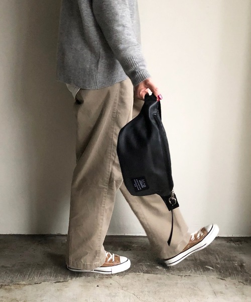 SPRUCE（スプルース）の「EM: 181008 メタリック ボディバッグ（ボディバッグ/ウエストポーチ・レディース・マスタード/パープル/ベージュ/ホワイト/ブラック/シルバー・FREE）」の18枚目の写真