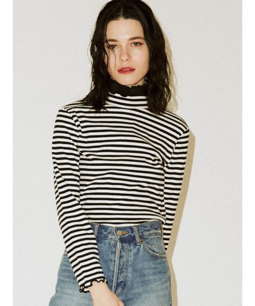 jouetie(ジュエティ)の「チビハイネックトップス(Tシャツ/カットソー・レディース・ライトグリーン/その他1/ブラック/オフホワイト・MEDIUM)」の19枚目の写真