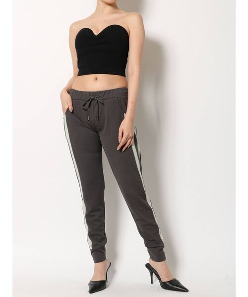 GYDA（ジェイダ）の「リブベアビスチェ（チューブトップ・レディース・ブラック/オフホワイト/カーキ/グレー・FREE）」の6枚目の写真