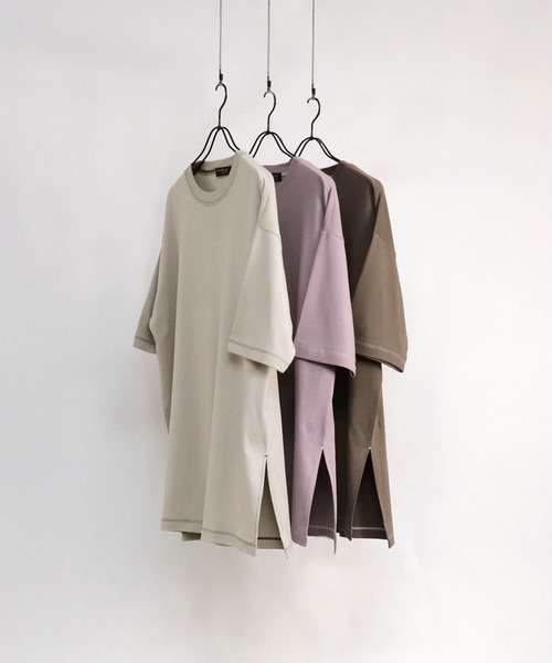 Confirm(コンファーム)の「Confirm / コンファーム オーバースリットビッグシルエットTシャツ(Tシャツ/カットソー・メンズ・ベージュ/ブラウン/ラベンダー・M/L)」の2枚目の写真