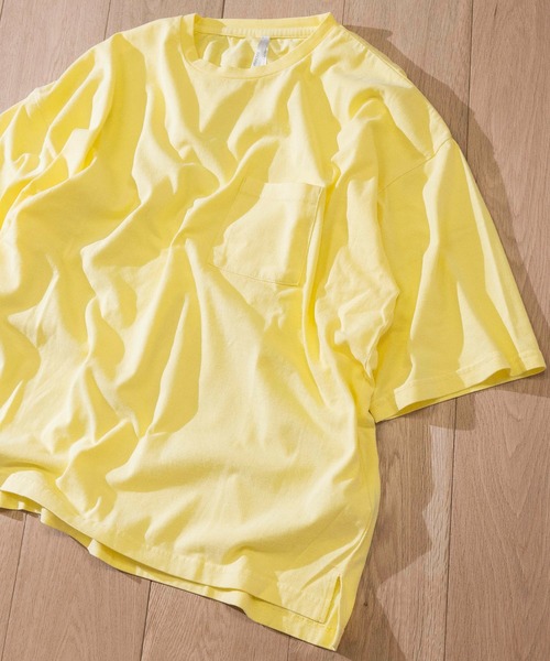 JOHN'S CLOSET（ジョンズクローゼット）の「【i】ピグメント加工 ビッグシルエット ポケットTシャツ（Tシャツ/カットソー・メンズ・ベージュ/オフホワイト/グリーン/チャコール/イエロー/サックスブルー・MEDIUM/LARGE/X-LARGE）」の6枚目の写真