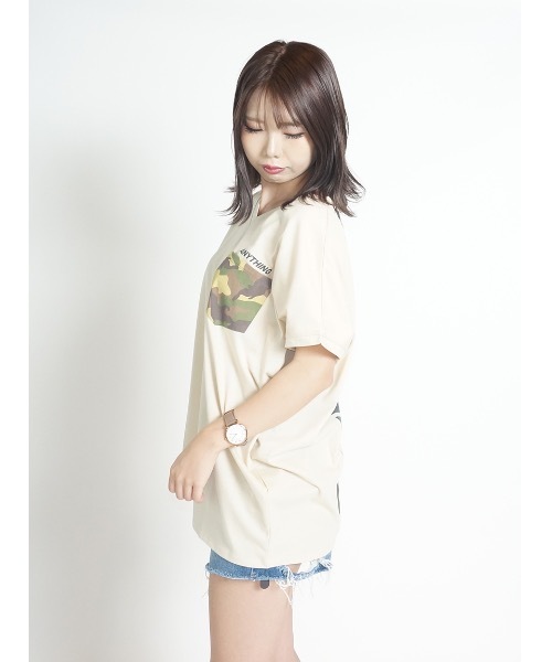 one way(ワンウェイ)の「柄ポケットバックロゴTシャツ(Tシャツ/カットソー・レディース・ホワイト/ベージュ/ブラック/ブラック系その他/ダークグリーン・FREE)」の4枚目の写真