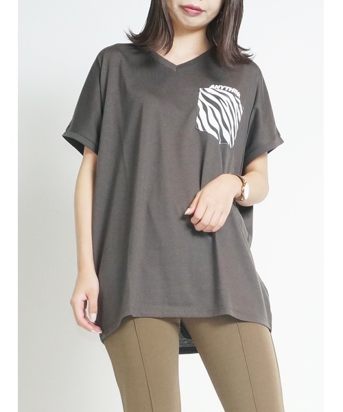 one way(ワンウェイ)の「柄ポケットバックロゴTシャツ(Tシャツ/カットソー・レディース・ホワイト/ベージュ/ブラック/ブラック系その他/ダークグリーン・FREE)」の11枚目の写真