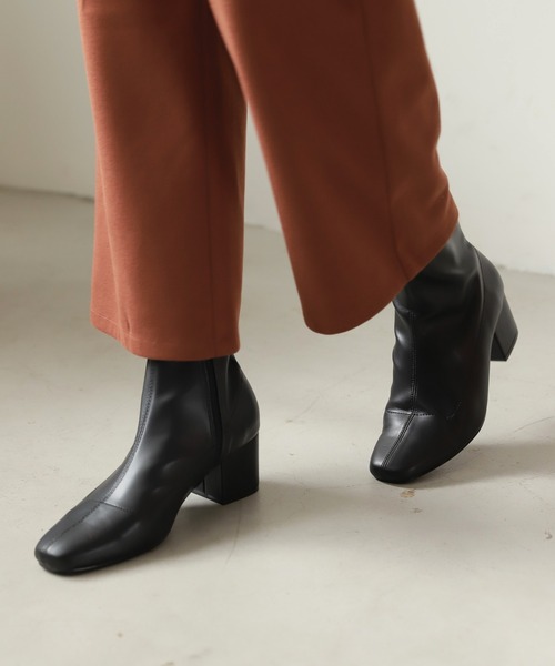 LAKOLE（ラコレ）の「スクエアトゥソフトブーツ / LAKOLE（ブーツ・レディース・ブラック/ダークブラウン/サンドベージュ・MEDIUM/LARGE）」の2枚目の写真