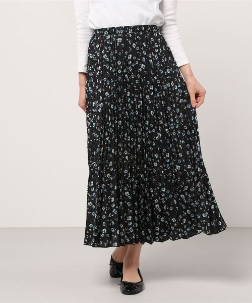 NAVY(ネイビー)の「プリントプリーツスカート(スカート・レディース・ブラック/ブラウン/グレー/ブルー・フリー)」の7枚目の写真