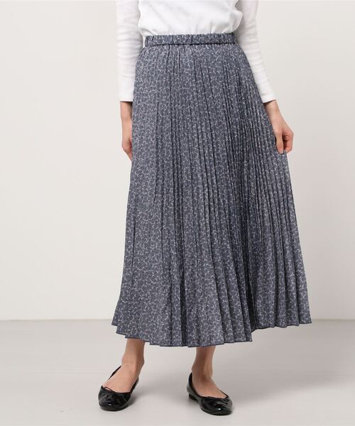 NAVY(ネイビー)の「プリントプリーツスカート(スカート・レディース・ブラック/ブラウン/グレー/ブルー・フリー)」の10枚目の写真
