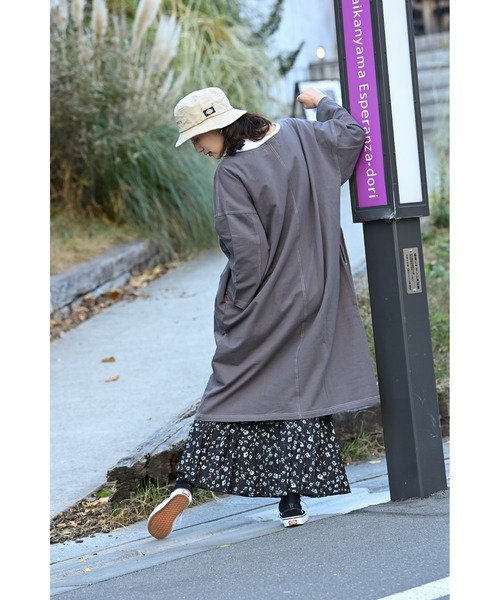 NAVY(ネイビー)の「プリントプリーツスカート(スカート・レディース・ブラック/ブラウン/グレー/ブルー・フリー)」の11枚目の写真