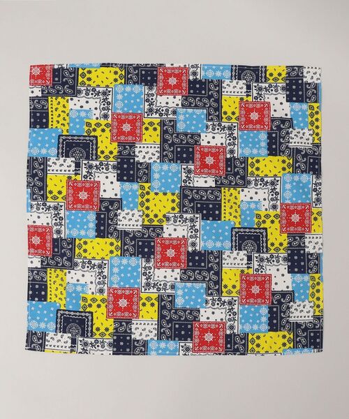 SHIPS（シップス）の「SHIPS: FUNNY ハンカチ（ハンカチ/ハンドタオル・メンズ・ライトホワイト/ホワイト/オフホワイト/ライトグレー/グレー/チャコールグレー/ホワイト系その他/ストーン/アイボリー/サンドベージュ/ナチュラル/オートミール/その他/シルバーグレー/トップグレー/ヘザーグレー/グレー系その他/ブラウン/ダークグレー/ベージュ/キャメル/カーキ/ライトブラウン/ライトカーキ/その他2/ベージュ系その他/ダークブラウン/ブラック/ピンク/エンジ/レッド/ピンクベージュ/ピンク系その他/レッド系その他/ライトピンク/スモークピンク/ワイン/ベビーピンク/ワインレッド/クリアレッド/ボルドー/その他3・ONE SIZE）」の2枚目の写真