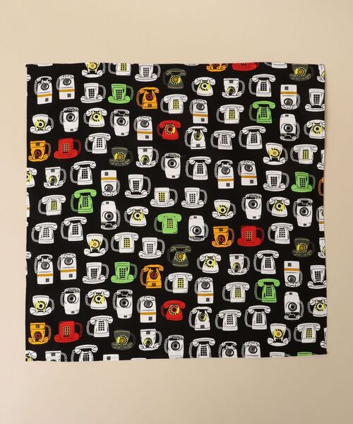 SHIPS（シップス）の「SHIPS: FUNNY ハンカチ（ハンカチ/ハンドタオル・メンズ・ライトホワイト/ホワイト/オフホワイト/ライトグレー/グレー/チャコールグレー/ホワイト系その他/ストーン/アイボリー/サンドベージュ/ナチュラル/オートミール/その他/シルバーグレー/トップグレー/ヘザーグレー/グレー系その他/ブラウン/ダークグレー/ベージュ/キャメル/カーキ/ライトブラウン/ライトカーキ/その他2/ベージュ系その他/ダークブラウン/ブラック/ピンク/エンジ/レッド/ピンクベージュ/ピンク系その他/レッド系その他/ライトピンク/スモークピンク/ワイン/ベビーピンク/ワインレッド/クリアレッド/ボルドー/その他3・ONE SIZE）」の6枚目の写真