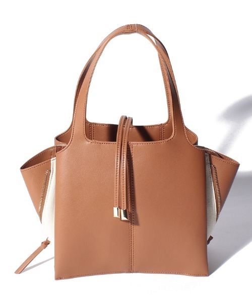 INTERPLANET(インタープラネット)の「2WAYサイドZIPトートBAG(トートバッグ・レディース・ブラック/キャメル・フリー)」の1枚目の写真