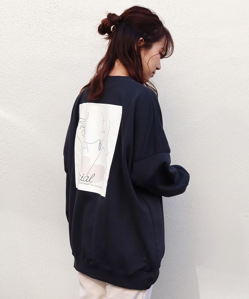 Riberry（リベリー）の「Special 刺繍&プリント BIGロゴスウェット（スウェット・レディース・アイボリー/スミクロ/グレー/チャコールグレー・FREE）」の10枚目の写真