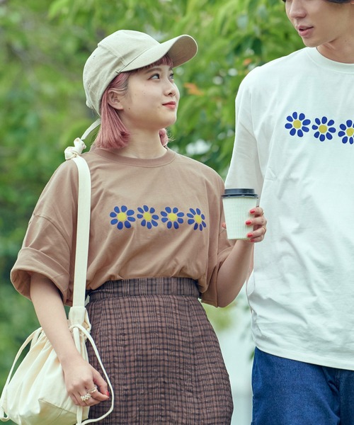 timecapsule（タイムカプセル）の「【timecapsule】「レトロなデイジー」プリント半袖ビッグTシャツ（Tシャツ/カットソー・レディース・ホワイト/ミント/モカ/ライトベージュ・FREE）」の2枚目の写真