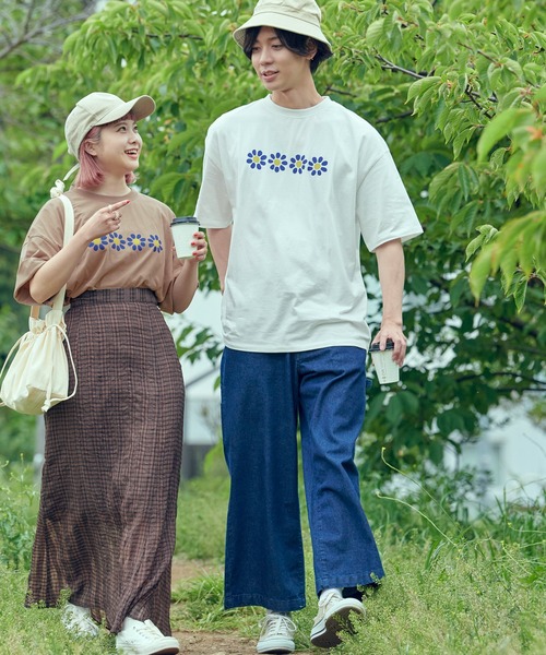 timecapsule（タイムカプセル）の「【timecapsule】「レトロなデイジー」プリント半袖ビッグTシャツ（Tシャツ/カットソー・レディース・ホワイト/ミント/モカ/ライトベージュ・FREE）」の20枚目の写真