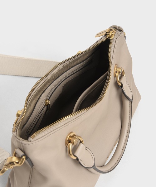 CHARLES＆KEITH　ダブルハンドル ショルダーバッグ CHARLES & KEITH（チャールズ & キース）の「ダブルハンドル