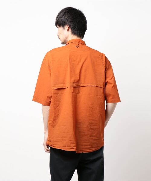 CIAOPANIC TYPY（チャオパニックティピー）の「製品染エアテックフィッシングシャツ（シャツ/ブラウス・メンズ・チャコールグレー/オレンジ/ゴールド・SMALL/MEDIUM/LARGE）」の16枚目の写真