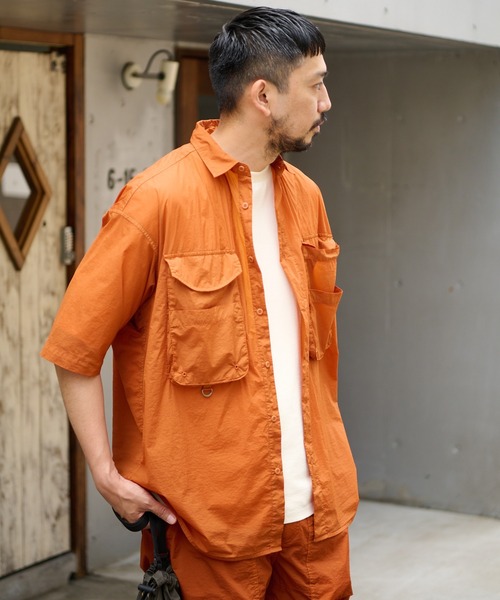 CIAOPANIC TYPY（チャオパニックティピー）の「製品染エアテックフィッシングシャツ（シャツ/ブラウス・メンズ・チャコールグレー/オレンジ/ゴールド・SMALL/MEDIUM/LARGE）」の4枚目の写真