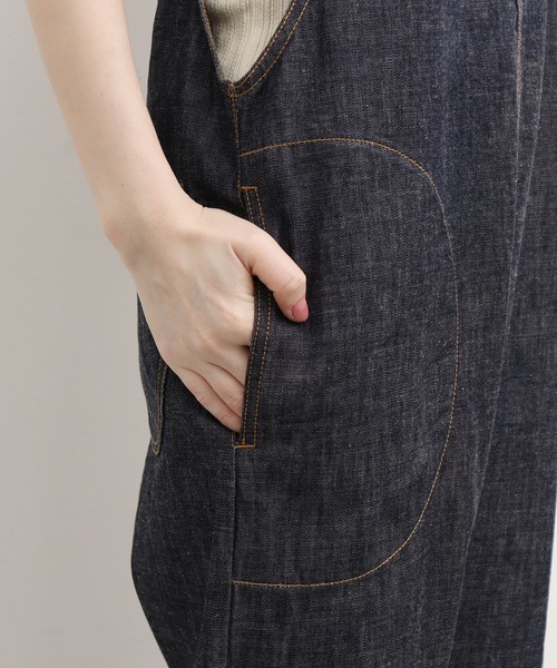 peu pres（プープレ）の「ギンガムリンゴデニム　オーバーオール（サロペット/オーバーオール・レディース・ネイビー・FREE）」の20枚目の写真