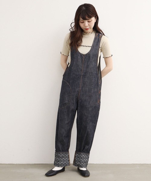 peu pres（プープレ）の「ギンガムリンゴデニム　オーバーオール（サロペット/オーバーオール・レディース・ネイビー・FREE）」の13枚目の写真
