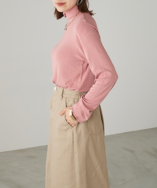 Chaco closet(チャコ クローゼット)の「細リブ・メローハイネックカットソー(Tシャツ/カットソー・レディース・グレイッシュベージュ/ピンク/ブラック/ベージュ/グリーン・L/M)」の22枚目の写真