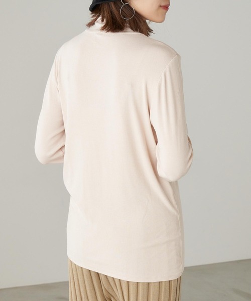 Chaco closet(チャコ クローゼット)の「細リブ・メローハイネックカットソー(Tシャツ/カットソー・レディース・グレイッシュベージュ/ピンク/ブラック/ベージュ/グリーン・L/M)」の11枚目の写真