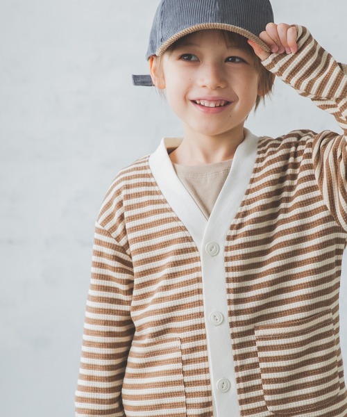 pairmanon（ペアマノン）の「【もっちりワッフル】ポケット付きカーディガン（カーディガン/ボレロ・キッズ・ブラック/ピンク/カーキ/グレイッシュベージュ/ブラウン/アイボリー/ブルー系その他3/ラベンダー/モカ/グレー/ミント/ブルー系その他/ピンク系その他/ダークブルー/ブラウン系その他3/ベージュ系その他3/ベージュ系その他4/グリーン系その他2/ブラウン系その他/ピンク系その他4/ブルー系その他4/ピンク系その他2/ブラウン系その他2/グリーン系その他/ブラック系その他/イエロー系その他2・110/130/90/150/100/140/120）」の7枚目の写真