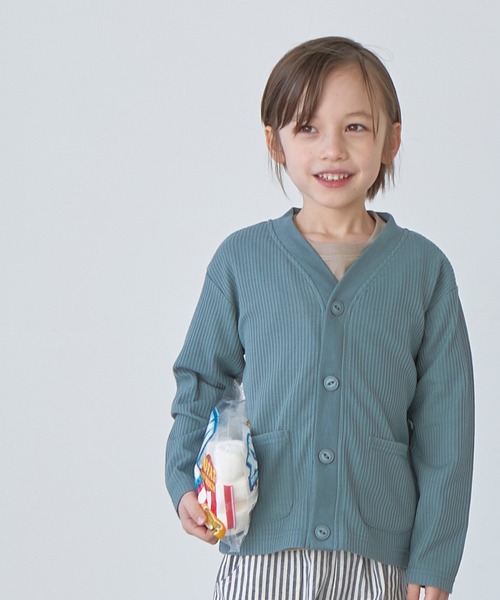 pairmanon（ペアマノン）の「【もっちりワッフル】ポケット付きカーディガン（カーディガン/ボレロ・キッズ・ブラック/ピンク/カーキ/グレイッシュベージュ/ブラウン/アイボリー/ブルー系その他3/ラベンダー/モカ/グレー/ミント/ブルー系その他/ピンク系その他/ダークブルー/ブラウン系その他3/ベージュ系その他3/ベージュ系その他4/グリーン系その他2/ブラウン系その他/ピンク系その他4/ブルー系その他4/ピンク系その他2/ブラウン系その他2/グリーン系その他/ブラック系その他/イエロー系その他2・110/130/90/150/100/140/120）」の15枚目の写真