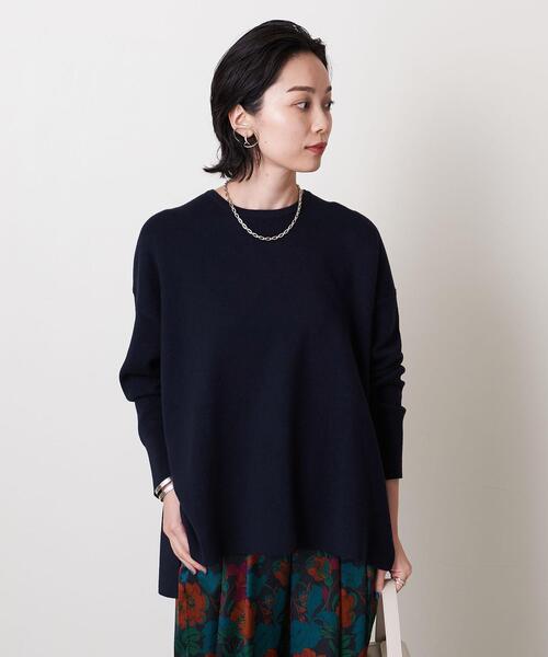 UNITED ARROWS(ユナイテッドアローズ)の「UWSC C/R スムース スリット ニット †◆(ニット/セーター・レディース・オフホワイト/ターコイズブルー/ネイビー・FREE)」の5枚目の写真