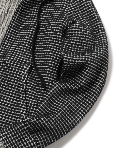 MEN'S BIGI（メンズビギ）の「＜SEA GREEN(シーグリーン)＞ビッグワッフルパーカー（パーカー・メンズ・ブラック/ロイヤルブルー・01/02/03）」の19枚目の写真