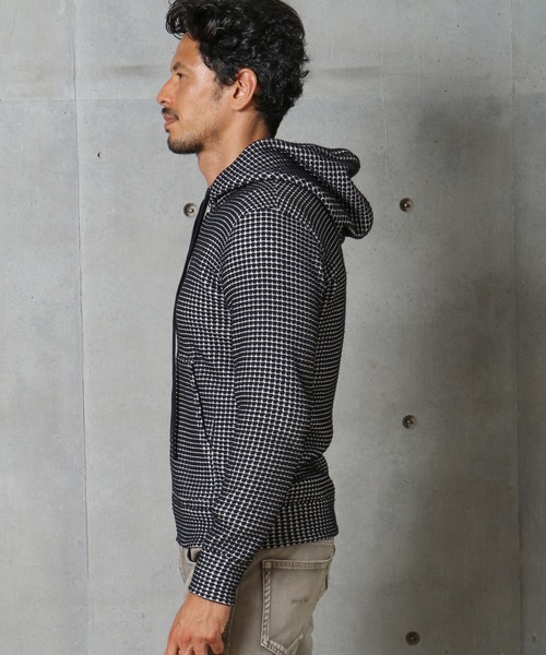 MEN'S BIGI（メンズビギ）の「＜SEA GREEN(シーグリーン)＞ビッグワッフルパーカー（パーカー・メンズ・ブラック/ロイヤルブルー・01/02/03）」の11枚目の写真