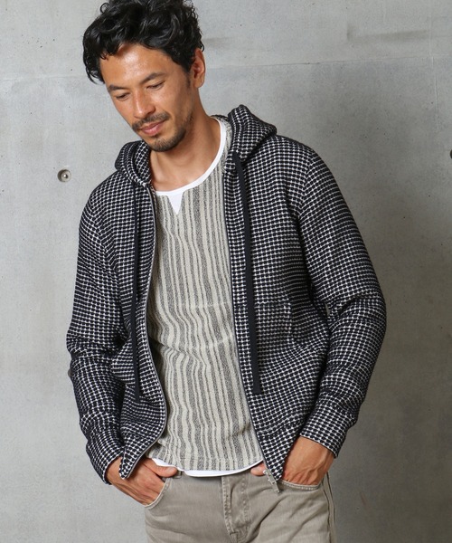 MEN'S BIGI（メンズビギ）の「＜SEA GREEN(シーグリーン)＞ビッグワッフルパーカー（パーカー・メンズ・ブラック/ロイヤルブルー・01/02/03）」の9枚目の写真