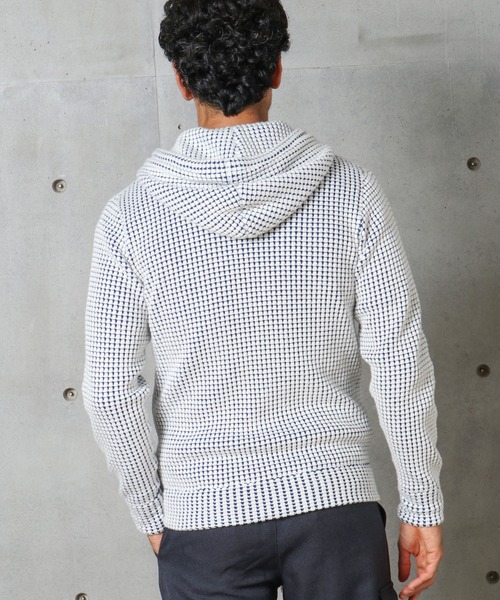 MEN'S BIGI（メンズビギ）の「＜SEA GREEN(シーグリーン)＞ビッグワッフルパーカー（パーカー・メンズ・ブラック/ロイヤルブルー・01/02/03）」の5枚目の写真