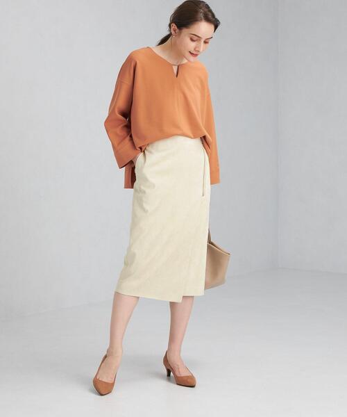 green label relaxing（グリーンレーベルリラクシング）の「スウェードライク ラップ タイト スカート（スカート・レディース・ベージュ/ブラウン/ナチュラル・38/36）」の19枚目の写真