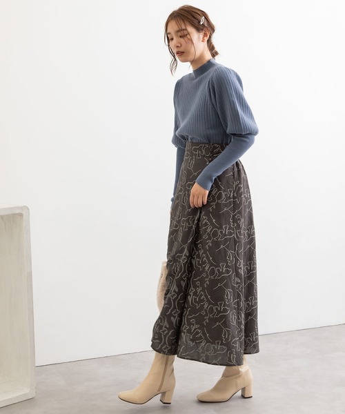 POU DOU DOU(プードゥドゥ)の「パフスリーブワイドリブニット(ニット/セーター・レディース・ブラック/ブルー/グリーン/アイボリー・3)」の16枚目の写真